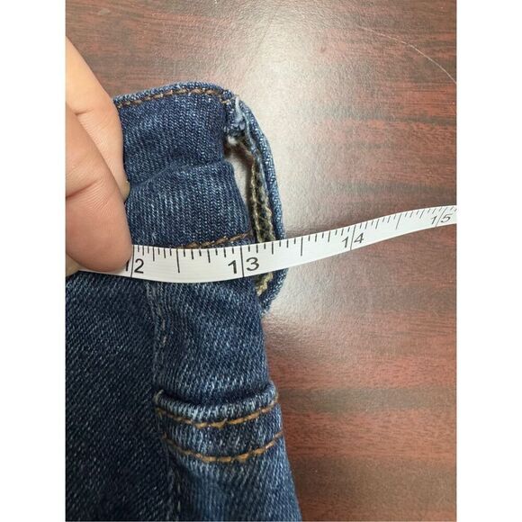 Almost Famous Distressed Denim Shorts Size 0 - Picture 5 of 5